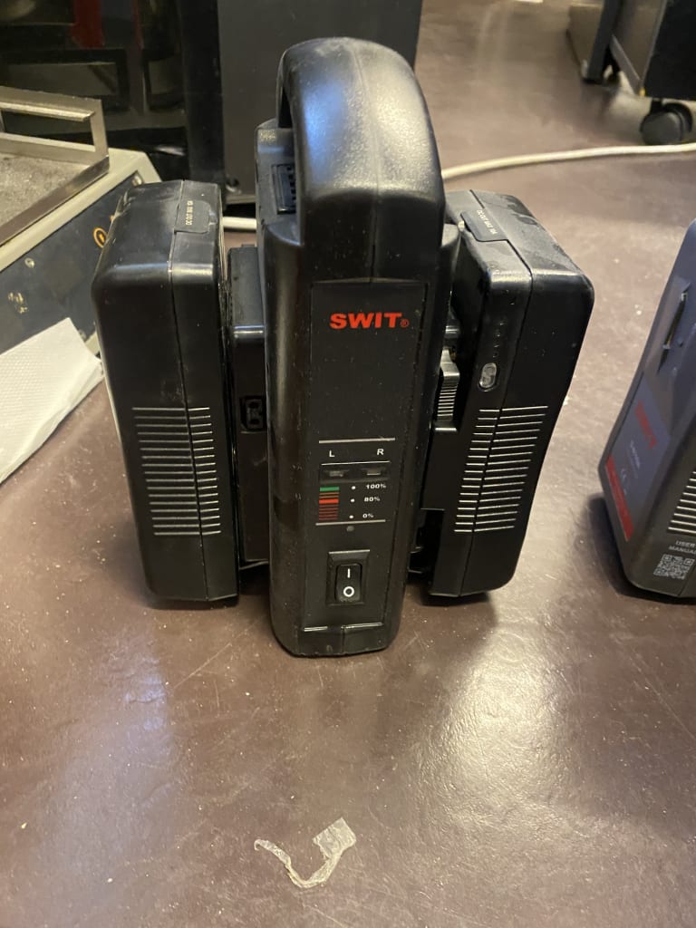 0_1_c51e91ba-d39b-485e-bb7f-ad97403e63d1.jpg