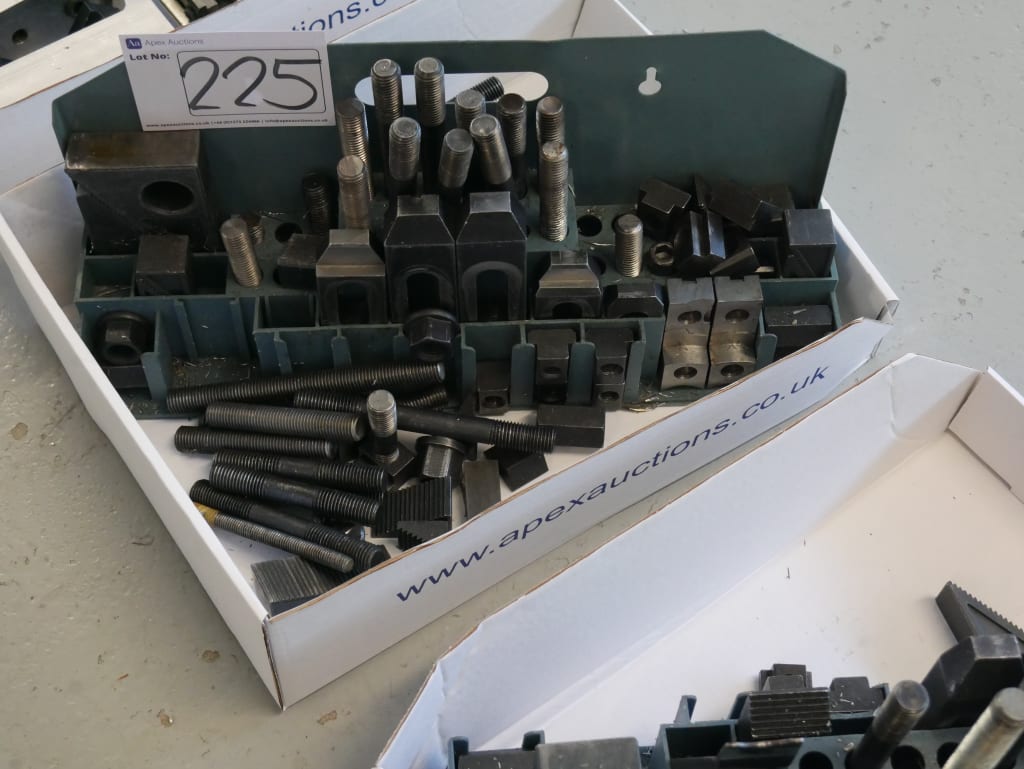 225-00.JPG