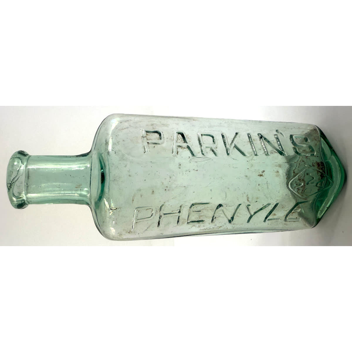 Poison. Parkin's Phenyle. Small size. 6 oz. 162 mm. (Victoria)