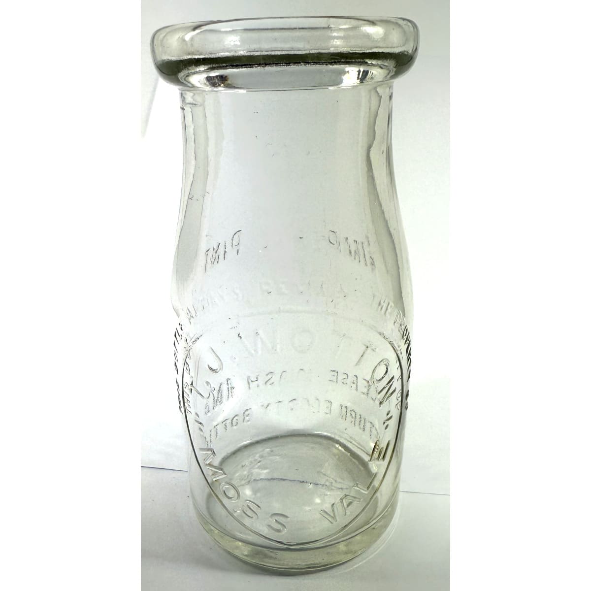 Cream. T. J. Wotton, Moss Vale. Wad top. Quarter Pint. 115 mm. (New South Wales)