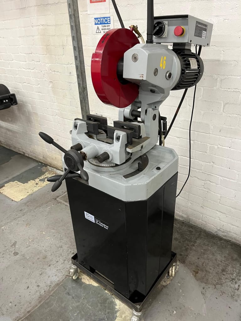 SIP 01565 12 Industrial Circular Saw 400v 2021.jpeg