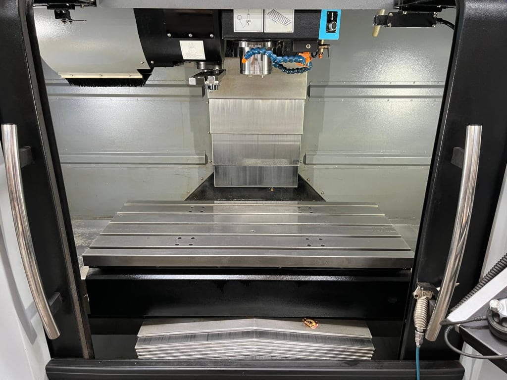 Hurco VM20i.jpeg