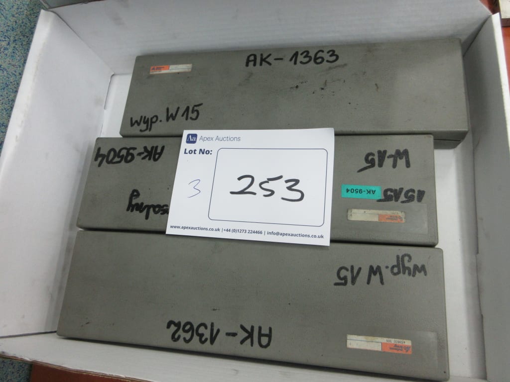 253-3.JPG