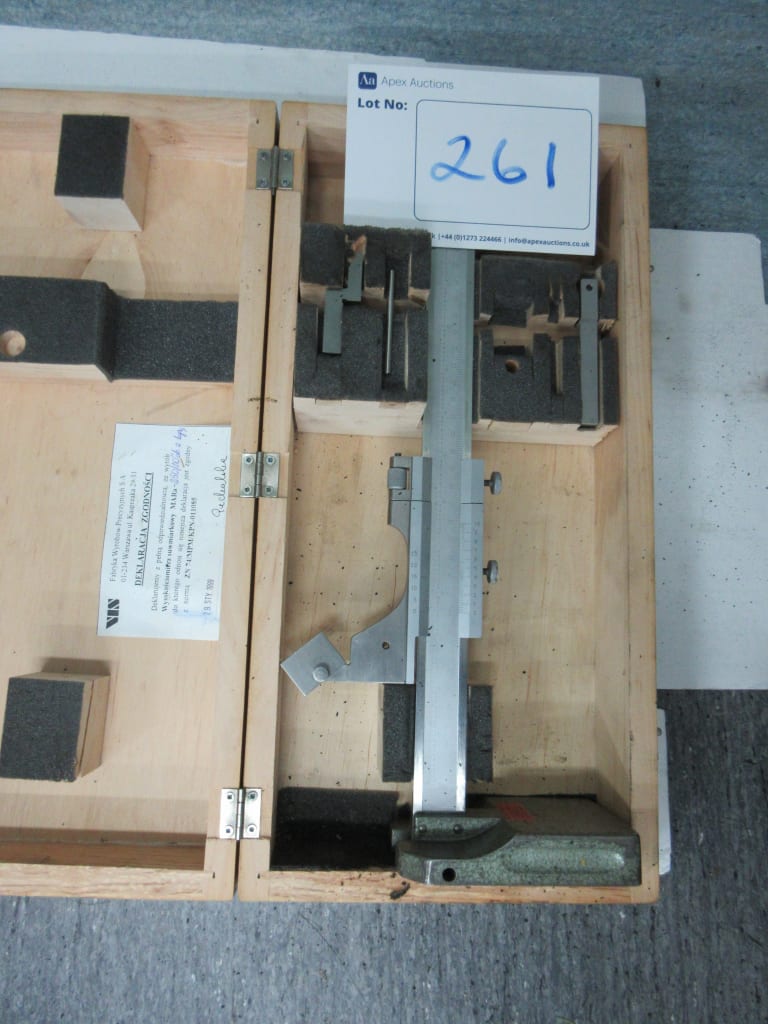 261-0.jpg