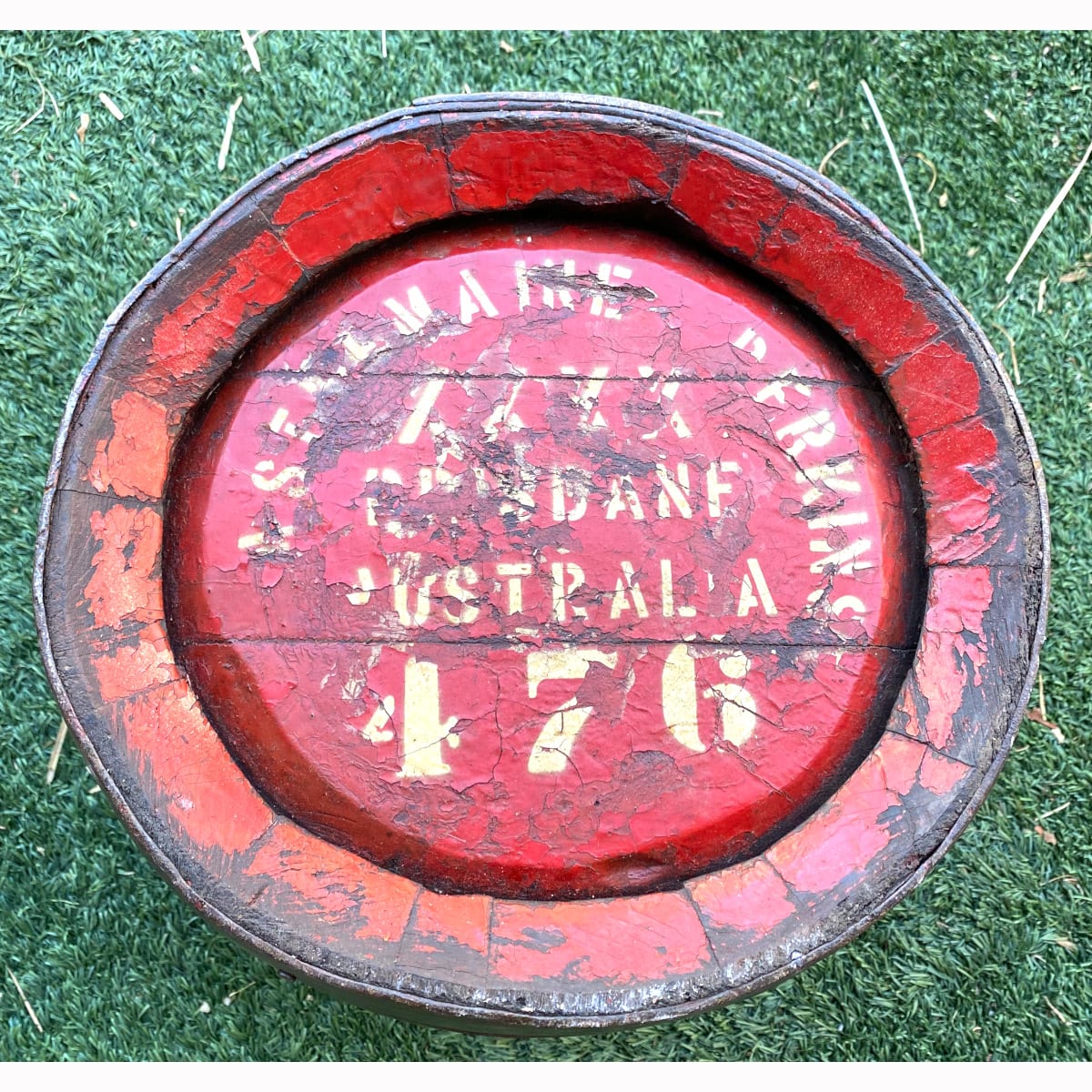 Medium Wooden Barrel. Painted to end Castlemaine Perkins XXXX Brisbane Australia 476. Plain brass bung surround. (Queensland)