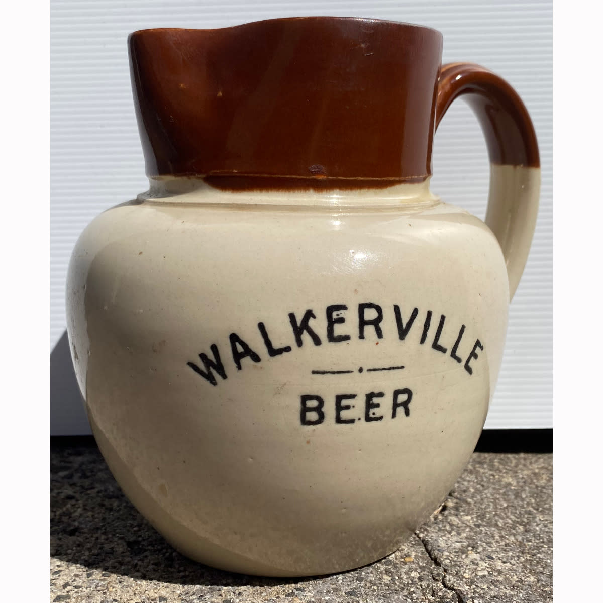 Advertising Water Jug. Walkerville Beer, Walkerville Bitter Ale. Advertising Jug. Chocolate Top. (South Australia)