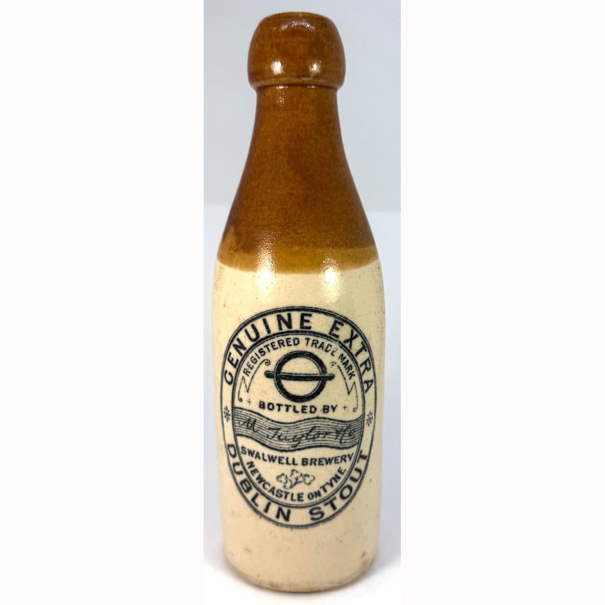 Ginger Beer (well Stout). Genuine Extra Dublin Stout, M. Taylor & Co., Swalwell Brewery, Newcastle on Tyne. (UK)