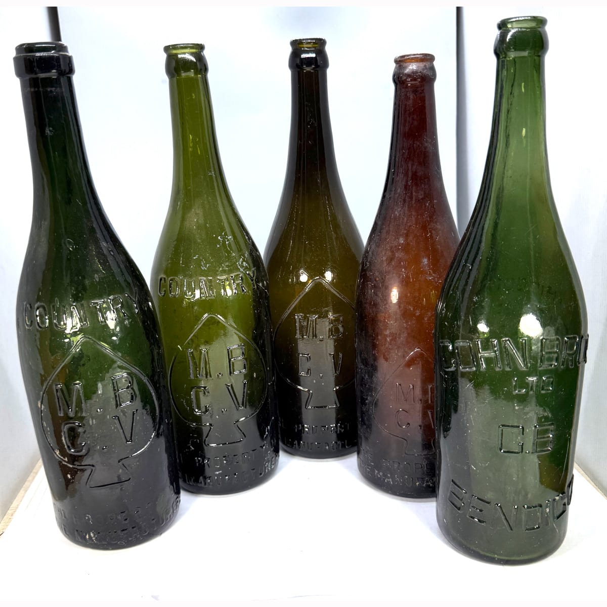 5 x Victorian Beers: 4 x different MBCV Spade Beers; Cohn Bros Ltd. Bendigo. (Victoria)