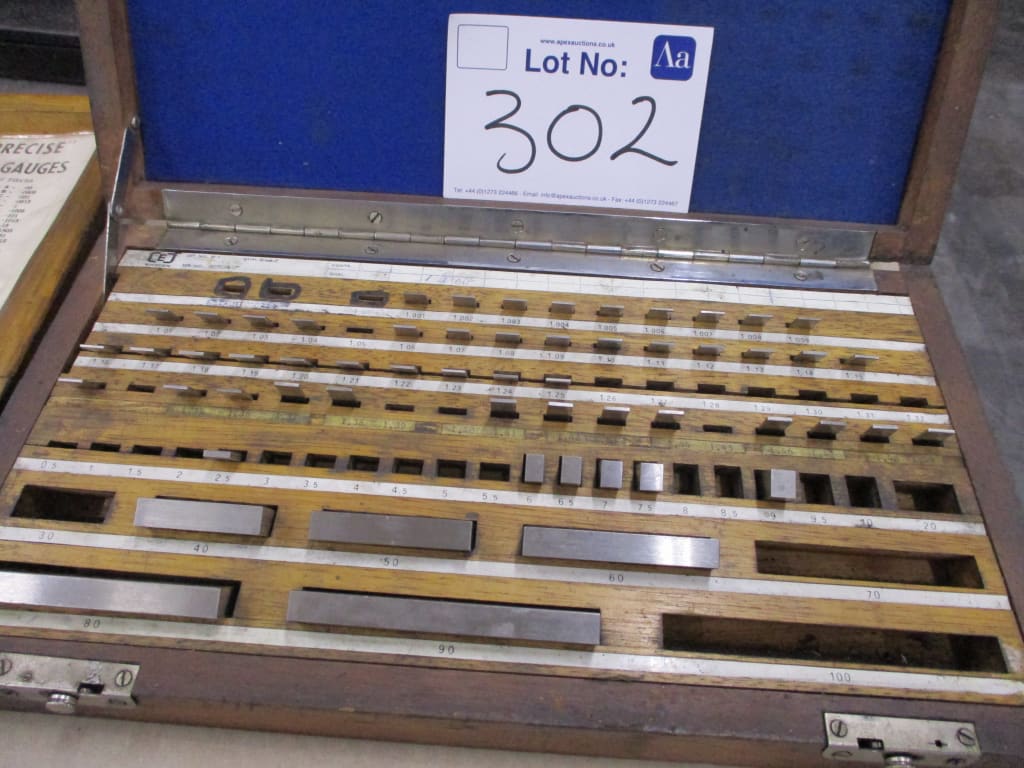 302-0.jpg
