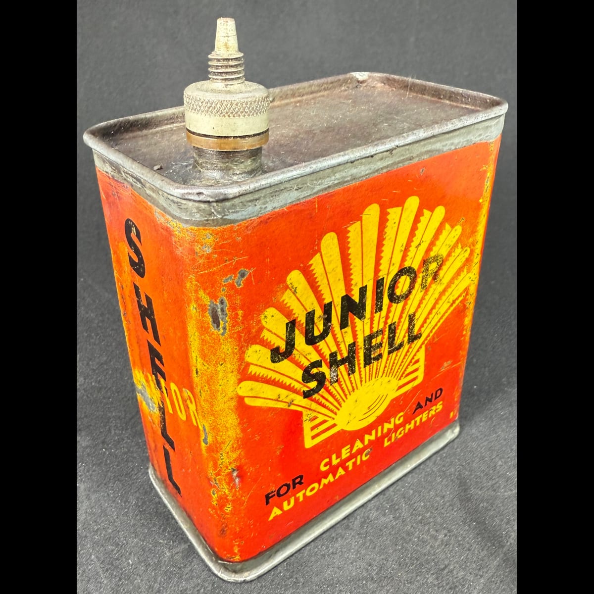 Tin. Junior Shell. For Cleaning and Automatic Lighters. Shell-Mex & B. P. Ltd, Victoria Embankment London W. C. 2.