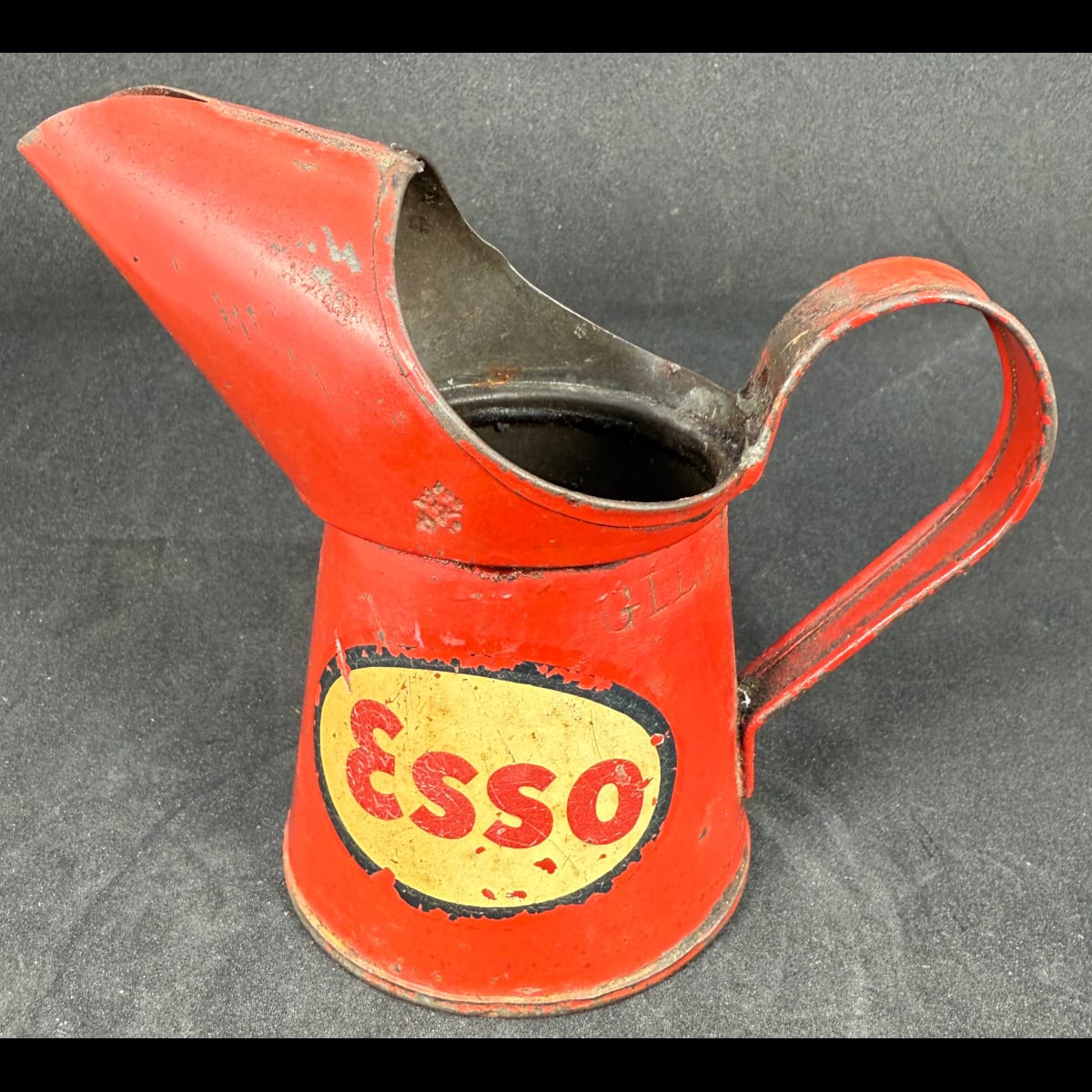 Tin Pouring Jug & Measure. Esso. Gill size.