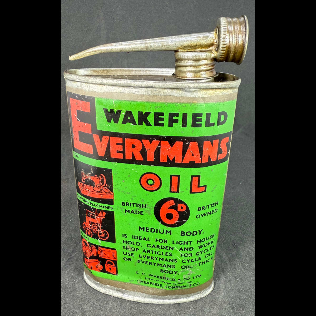 Household Oil Tin. Wakefield Everymans Oil. 6d. British Made. C. C. Wakefield & Co Ltd. Makers of Patent Castrol Oils.