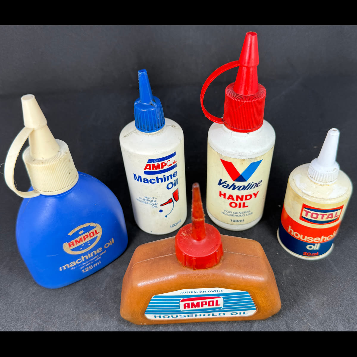 5 Plastic Household Oil Oilers. 3 x different Ampol; Valvoline; Total. (Not for standard post due to contents. Winning bidder will have to make other arrangements to collect)