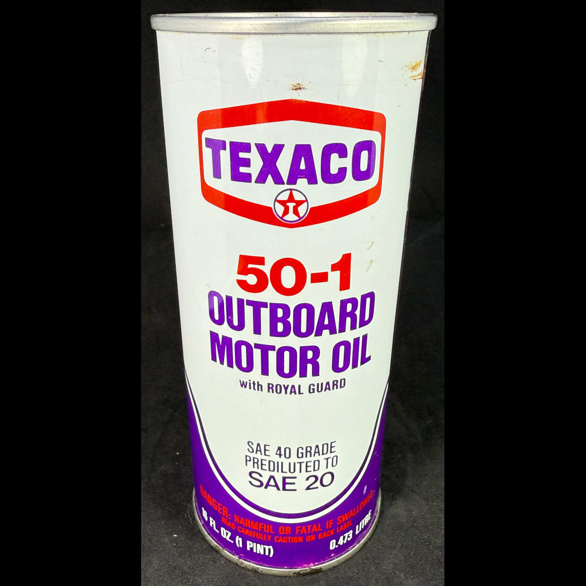 Tin. Texaco Outboard Motor Oil with Royal Guard. SAE 40 Grade prediluted to SAE 20. 16 oz. All original, still sealed and full. (Not for standard post due to contents. Winning bidder will have to make other arrangements to collect)