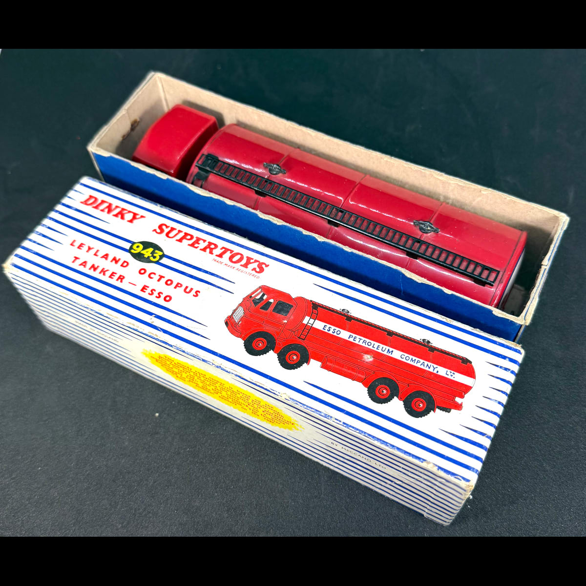 Toy Truck. Dinky Supertoys. Meccano. Leyland Octopus Tanker - Esso. No. 943. Original Box. 1958 inspection stamp inside the box lid.