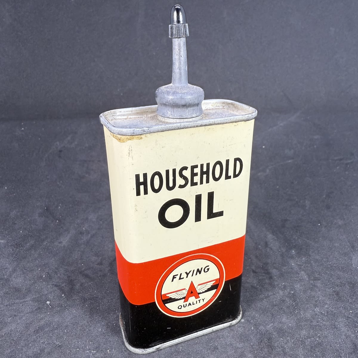 Household Oil Tin Oiler. Flying A Quality. Tide Water Associated Oil Company. Veedol. Tydol. 4 oz. (Not for standard post due to contents. Winning bidder will have to make other arrangements to collect)