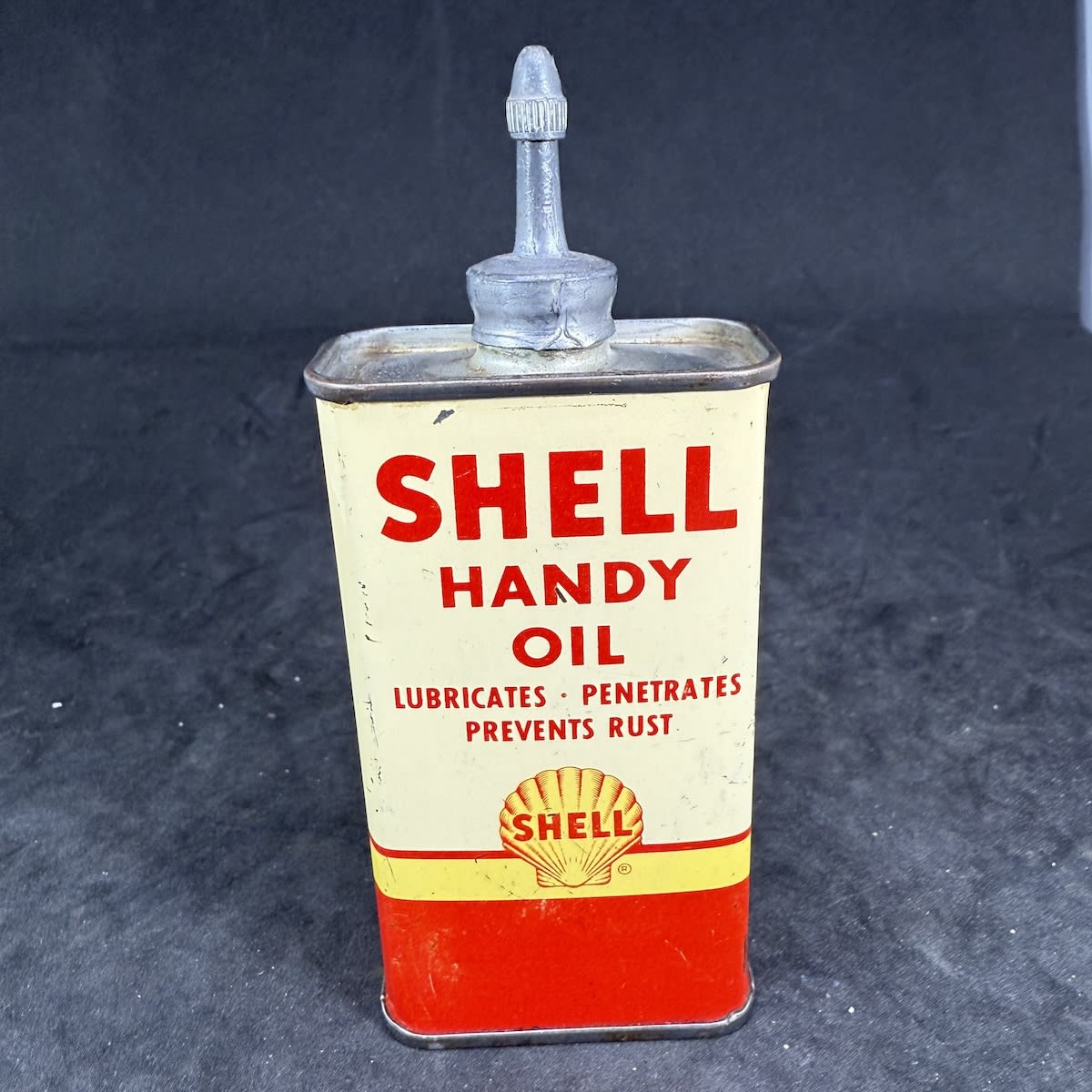 Household Oiler. Oil Tin. Shell Handy Oil. Shell Oil Company. New York. San Francisco.