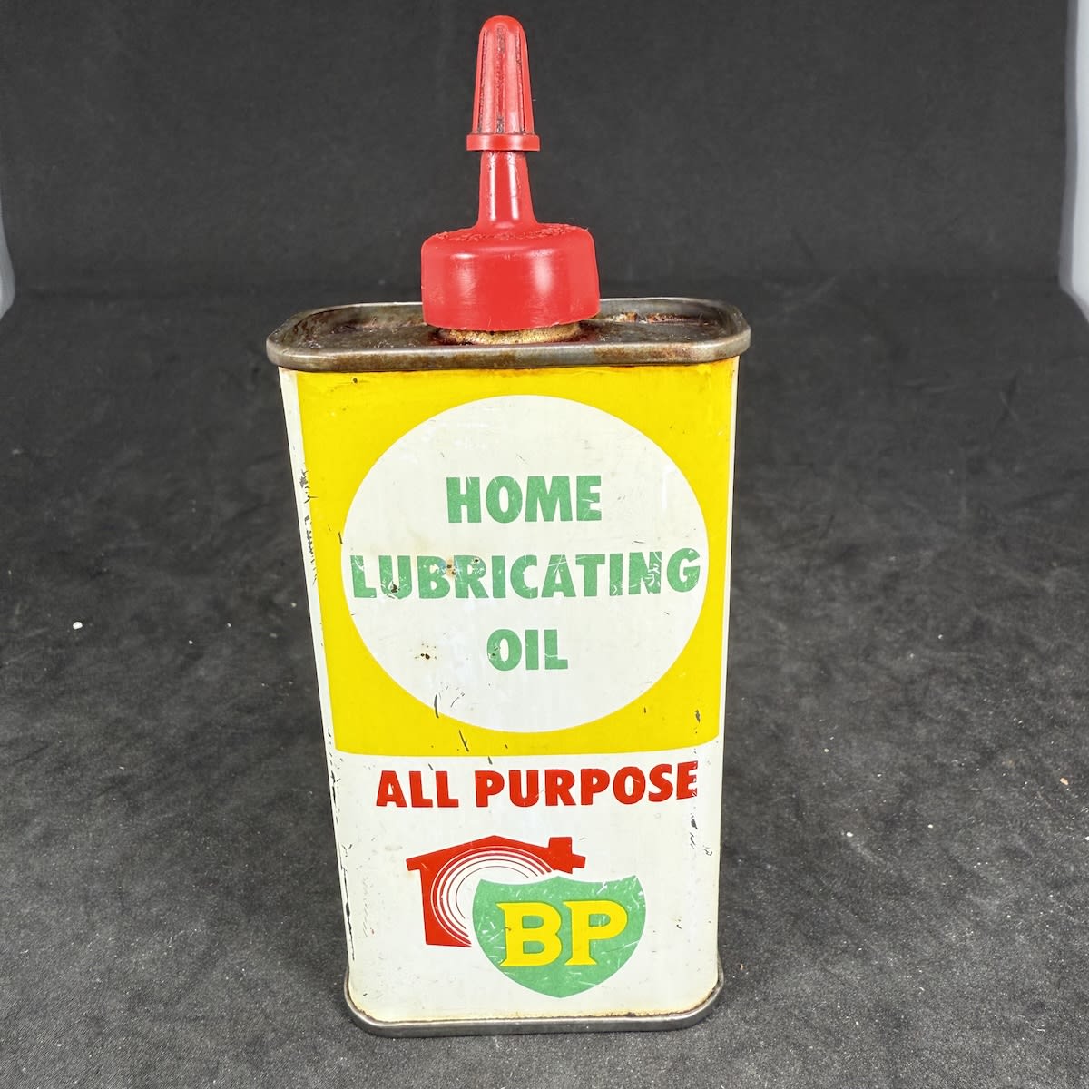 Household Oiler. Oil Tin. BP All Purpose Home Lubricating Oil. French. Huile Lubrifiante Domestique Tout Usage.