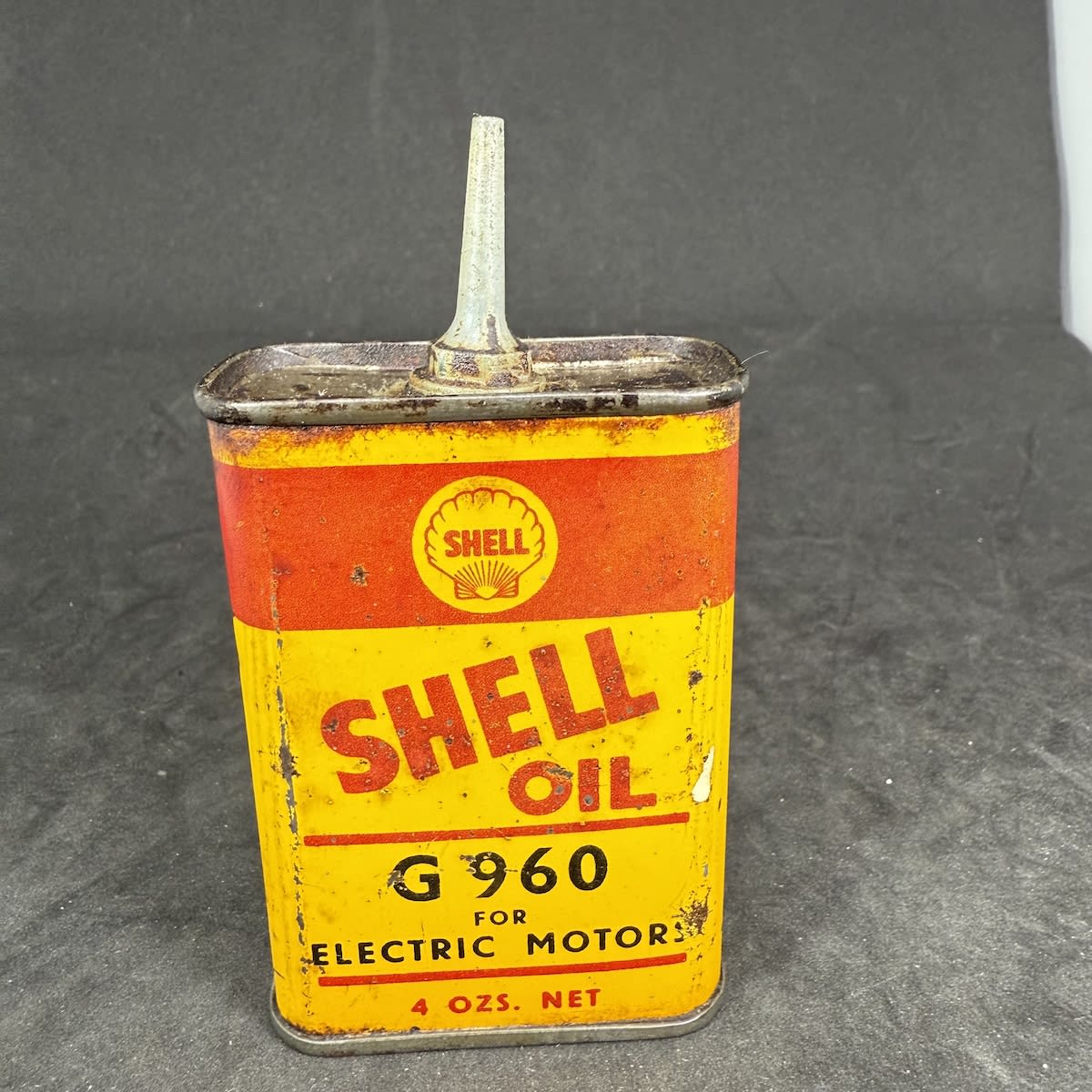 Household Oiler. Oil Tin. Shell Oil. G960 for Electric Motors. 4 oz. The Shell Co. of Australia Ltd.