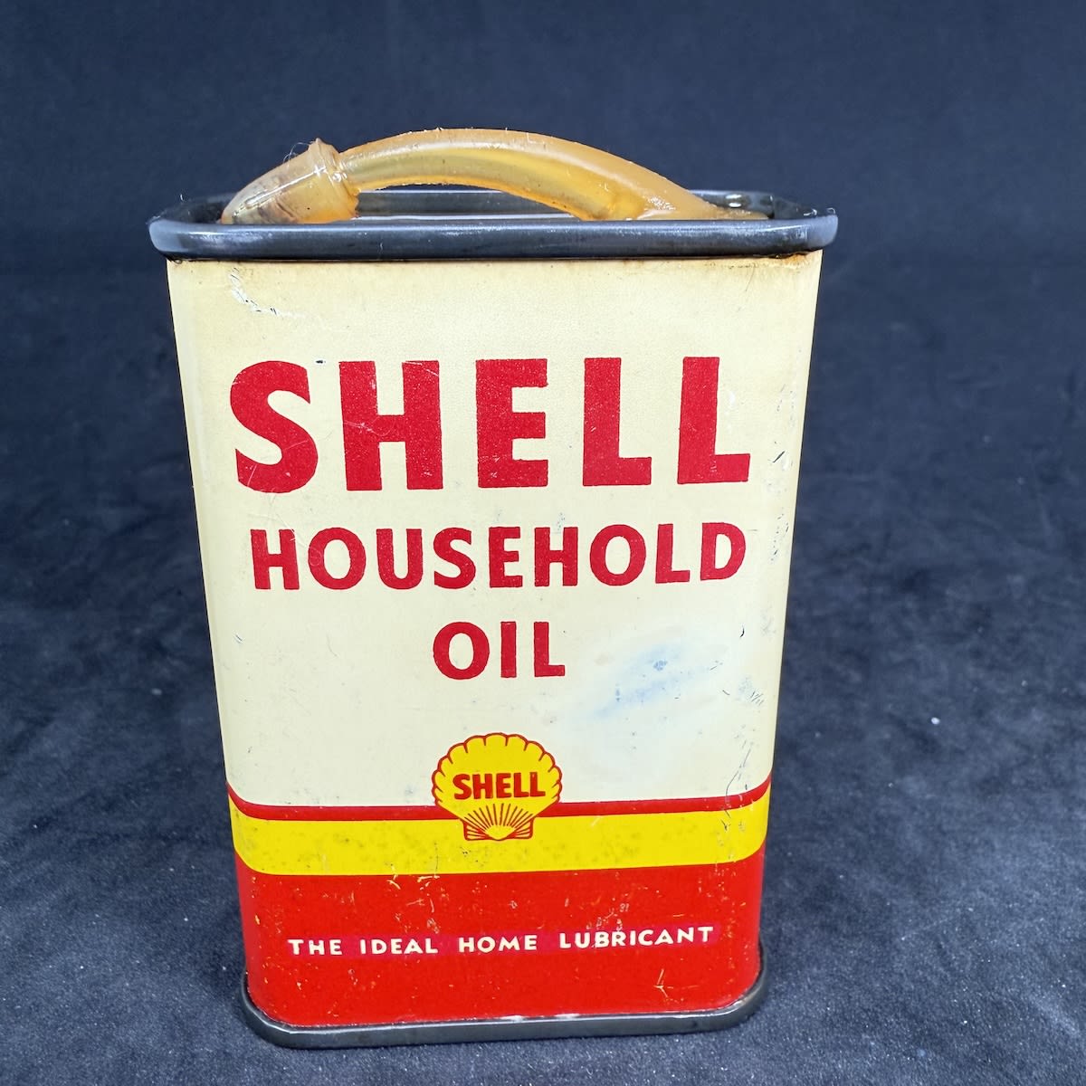 Household Oiler. Oil Tin. Shell Household Oil. The Ideal Home Lubricant. 4 oz. A Shell Product. Some contents inside. (Not for standard post due to contents. Winning bidder will have to make other arrangements to collect)