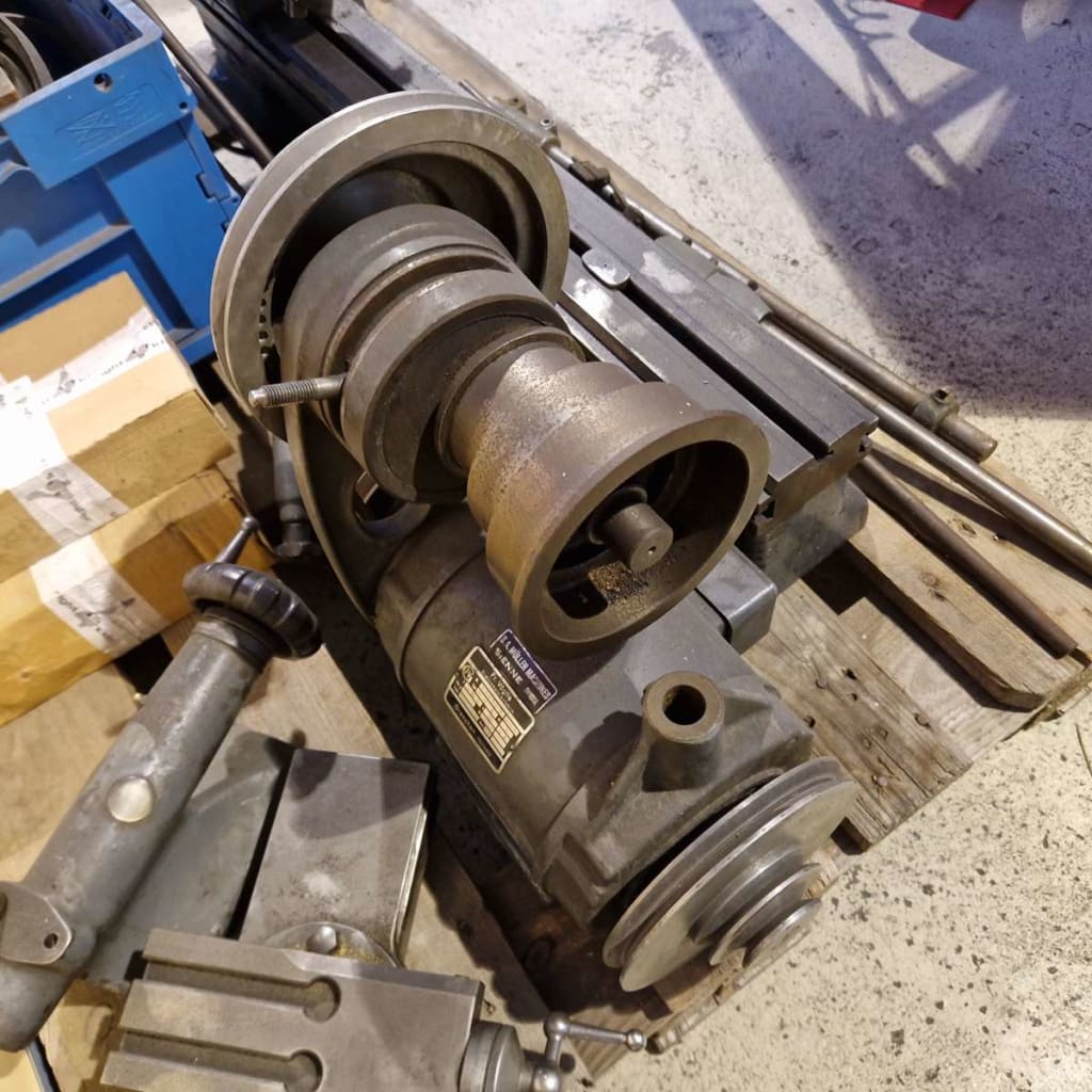 Tour SCHAUBLIN 102 sur palette (3).jpg