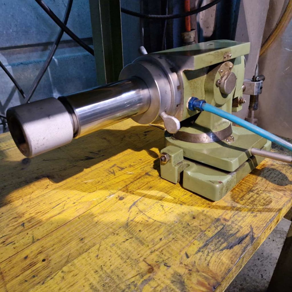 Rectifieuse plane avec outillages (26).jpg