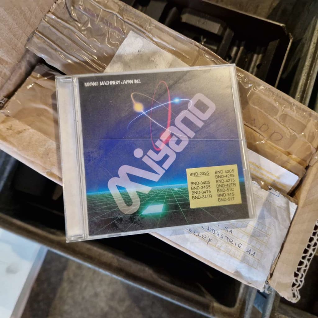 Décolleteuse MYANO BND 34 S 3 (20).jpg