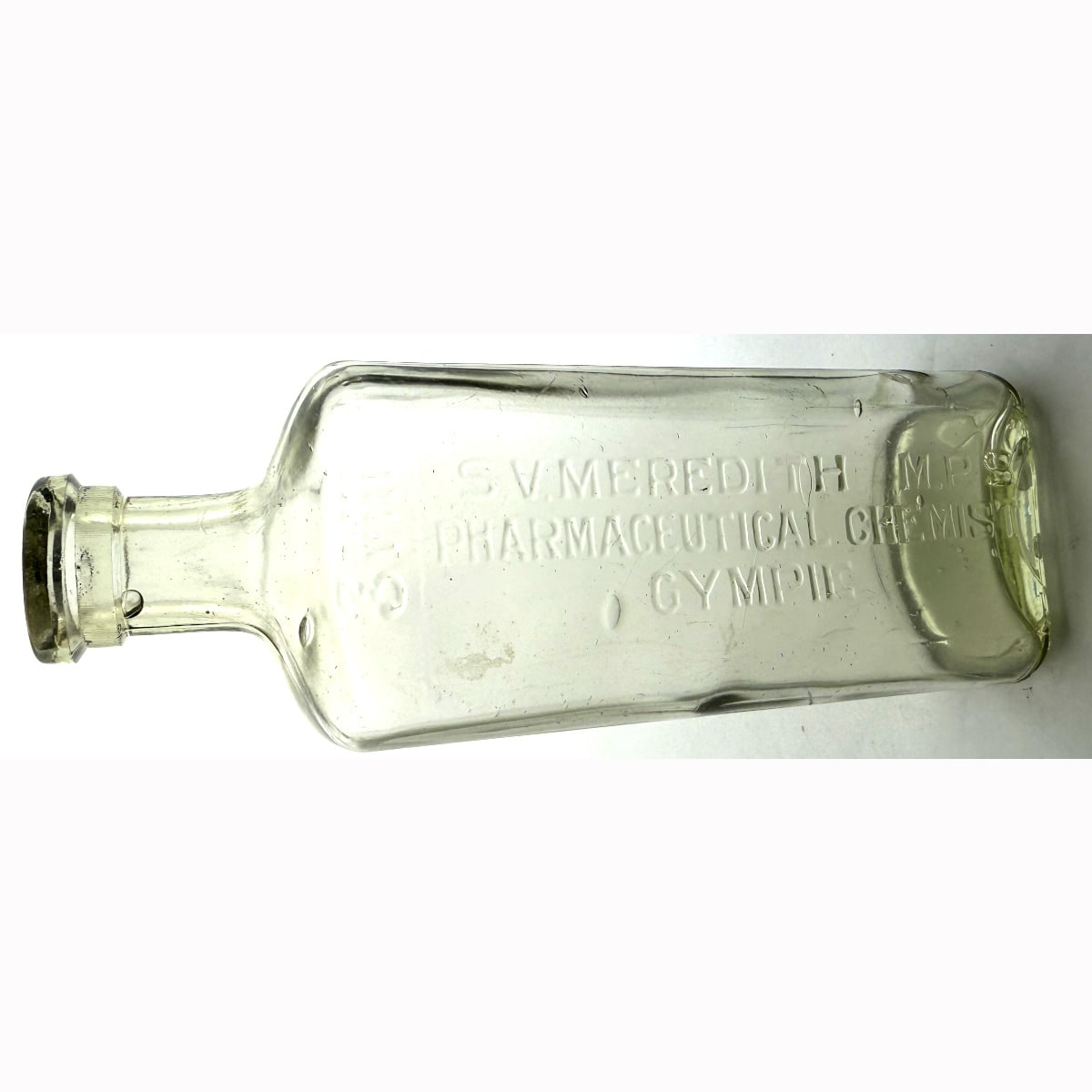 Chemist. S. V. Meredith M. P. S. Gympie. 8 oz. 174 mm. (Queensland)