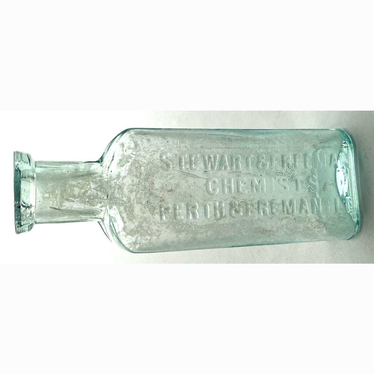 Chemist. Stewart & Freeman, Perth & Fremantle. 1 oz. 92 mm. (Western Australia)