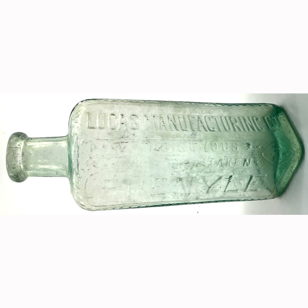 Poison. Lucas Manufacturing Co., Phenyle. Poisonous Not to be Taken. Aqua. 6 oz. 159 mm. (Victoria)