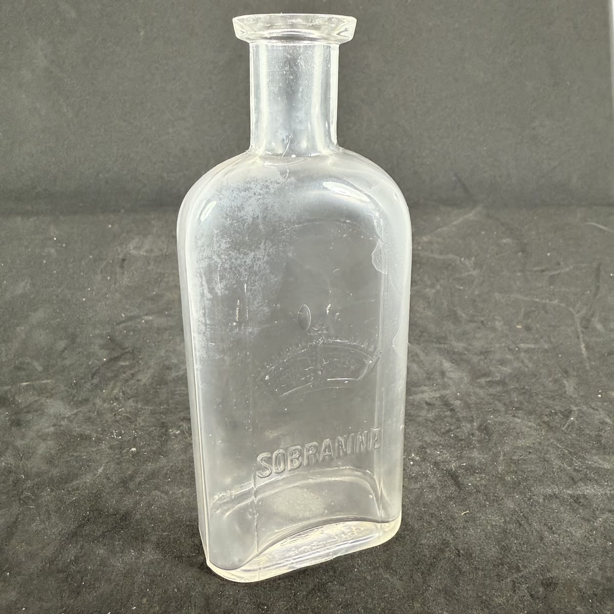 Chemist. Sobranine. Crown embossed. Whitall Tatum. 4 oz. 133 mm. (James Forbes, Chemist, Chapel Street, South Yarra, Victoria)