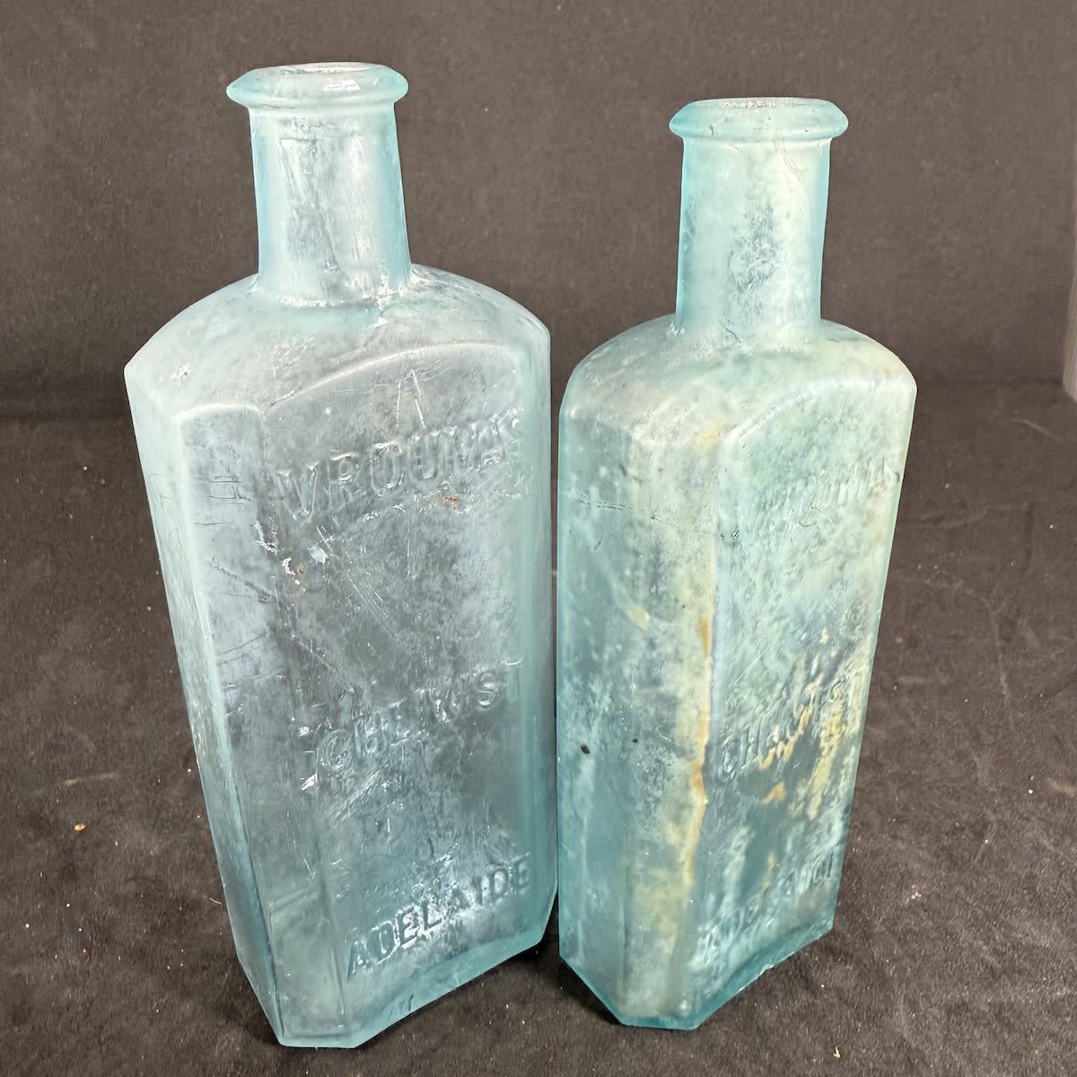 2 Chemists. 2 sizes of V. R. Dumas, Chemist, Adelaide. 6 oz (164 mm), 5 oz (159 mm). (South Australia)