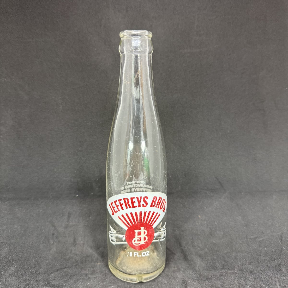 Ceramic Label Crown Seal. Jeffreys Bros, McPherson St., Casterton. 8 oz. (Victoria)