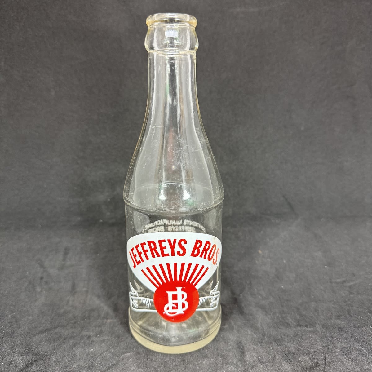 Ceramic Label Crown Seal. Jeffreys Bros, Casterton. 7 oz. (Victoria)