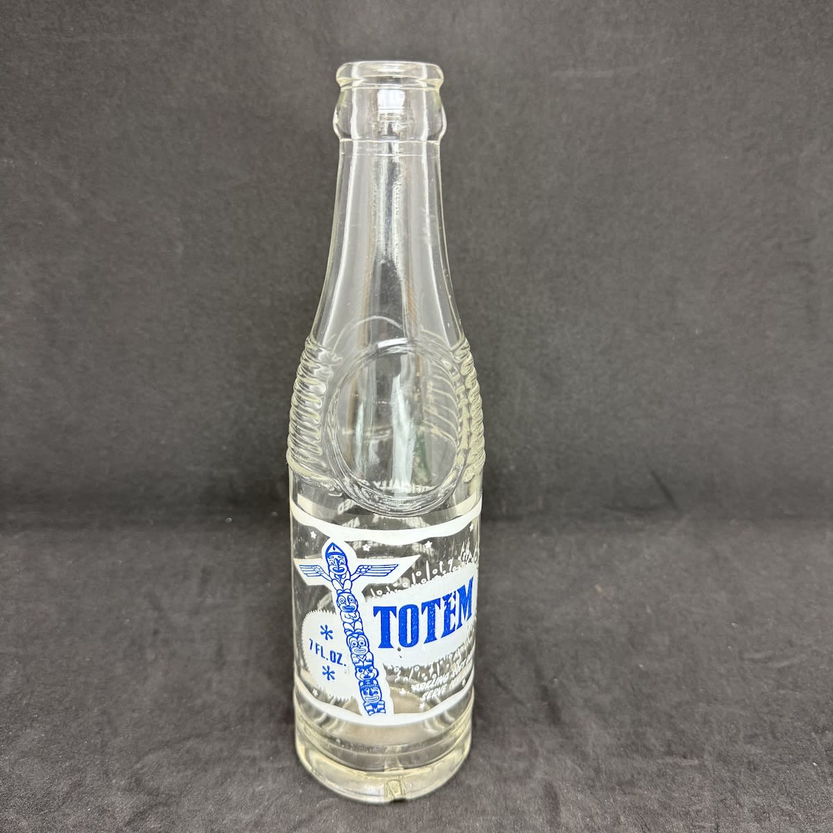Ceramic Label Crown Seal. Totem Drinks. Group Bottlers Pty Ltd Maryborough. 7 oz. (Victoria)