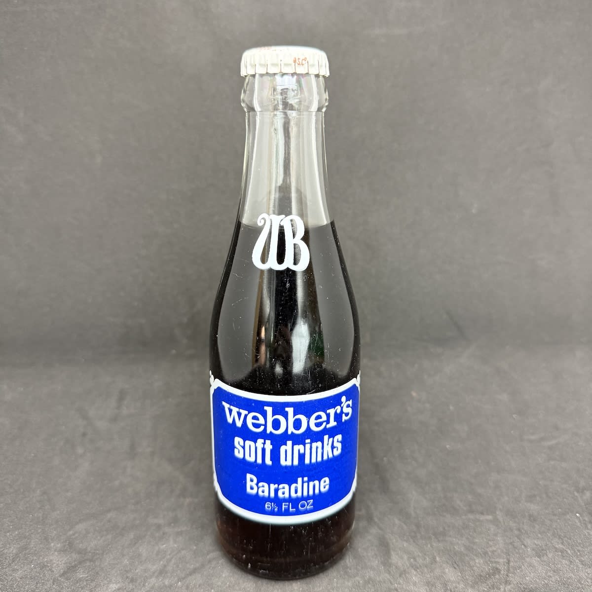 Ceramic Label Crown Seal. Webber's Soft Drinks Baradine. 6.5 oz. R. S. Webber Chokolade cap. (Queensland)