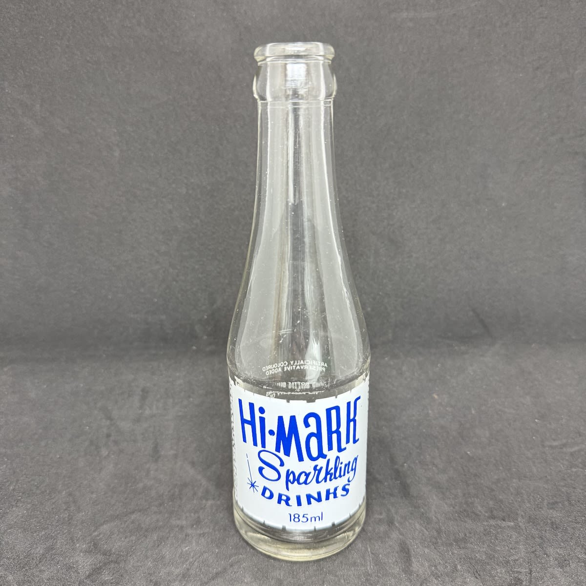 Ceramic Label Crown Seal. Hi-Mark Sparkling Drinks, Hi-Mark Beverages, Torrens Road, Brompton Park. 185 ml. (South Australia)