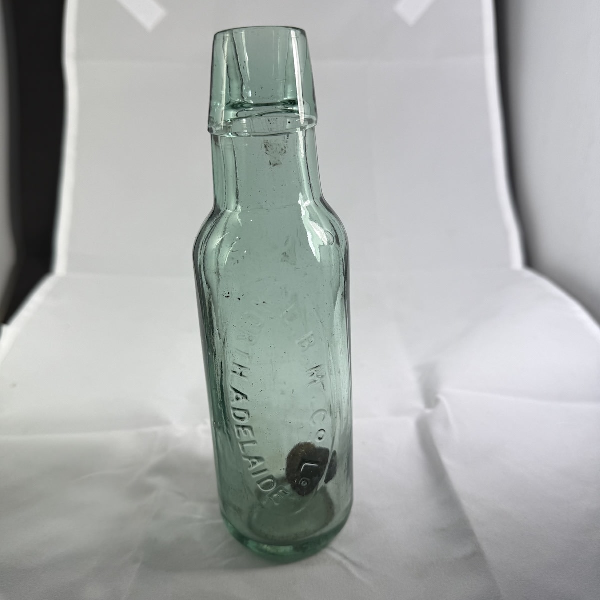 Lamont. L. B. M. Co Ld, North Adelaide. Lion Brewing and Malting Co. 6 oz. (South Australia)