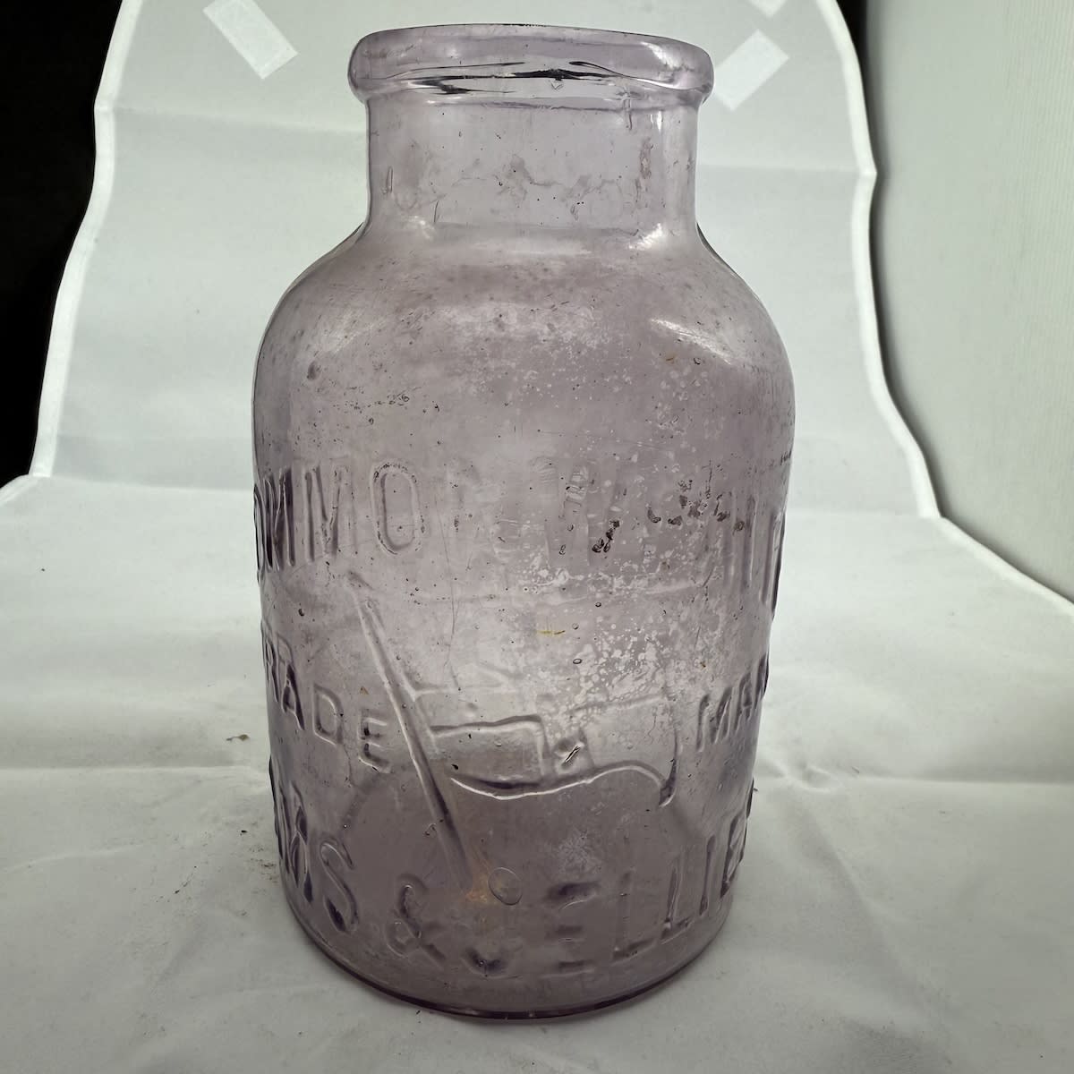 Jar. Commonwealth Jams & Jellies. Flag. 2 Pound. Sun Coloured Amethyst. (Victoria)