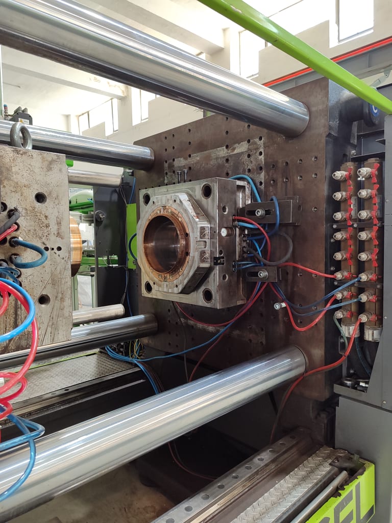 4_4399867c-529b-4f77-bb0c-0e38c2859207