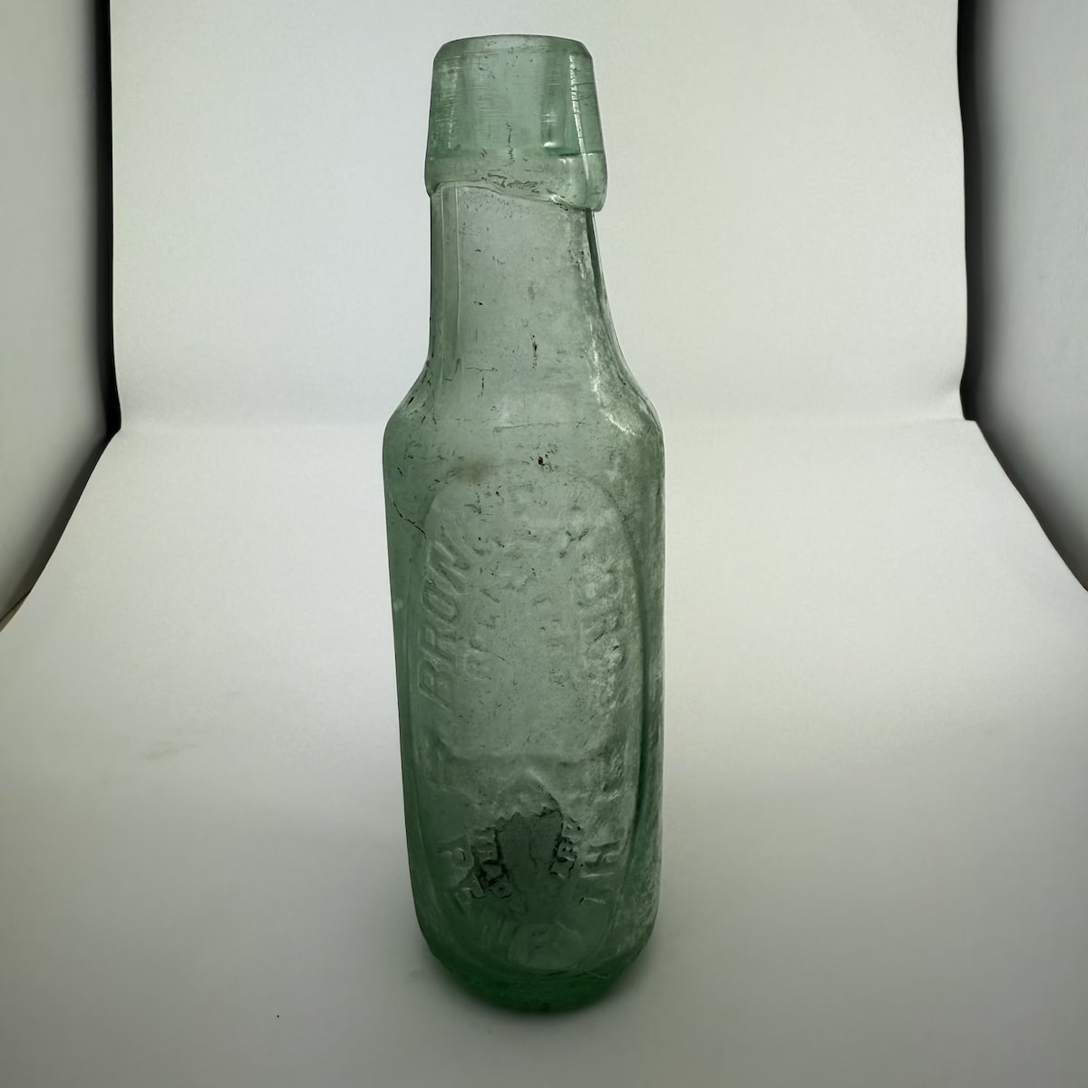 Lamont. Bronger Bros, Penrith. Clasped Hands, Handshake. Lamonts Patent. 6 oz. (New South Wales)