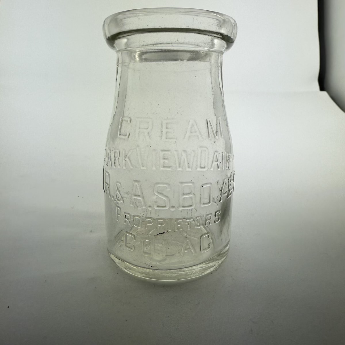 Cream. D. R. & A. S. Boyes, Park View Dairy, Colac. 4 oz. Base number: 473. (Victoria)
