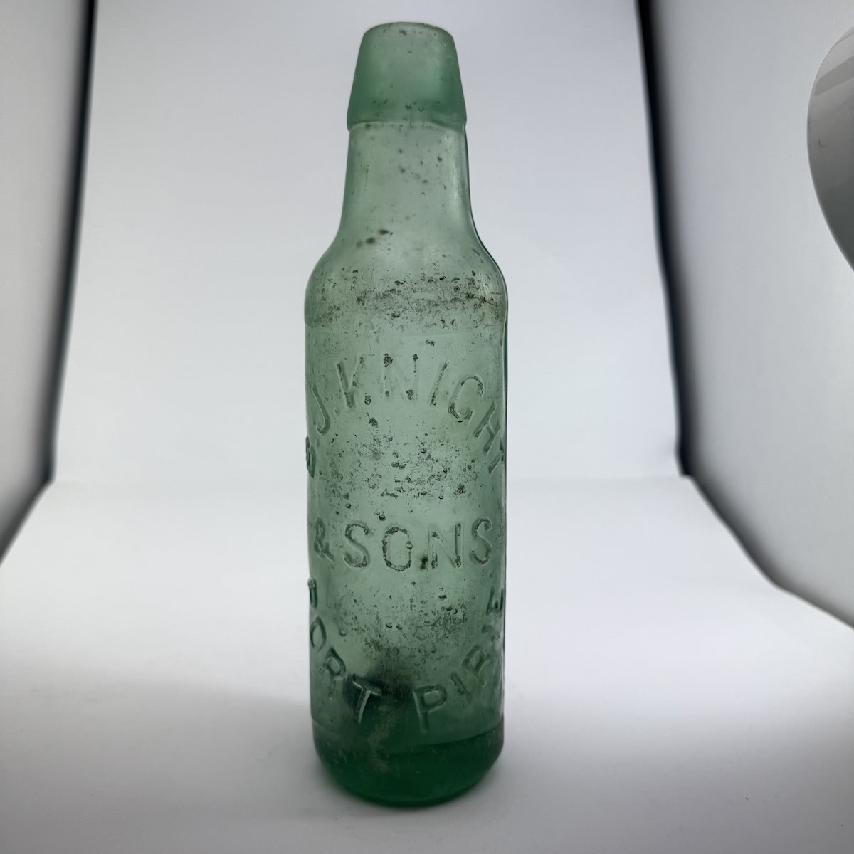 Lamont.  B. J. Knight & Sons, Port Pirie.  FBH base mark. Aqua.  10 oz. (South Australia)