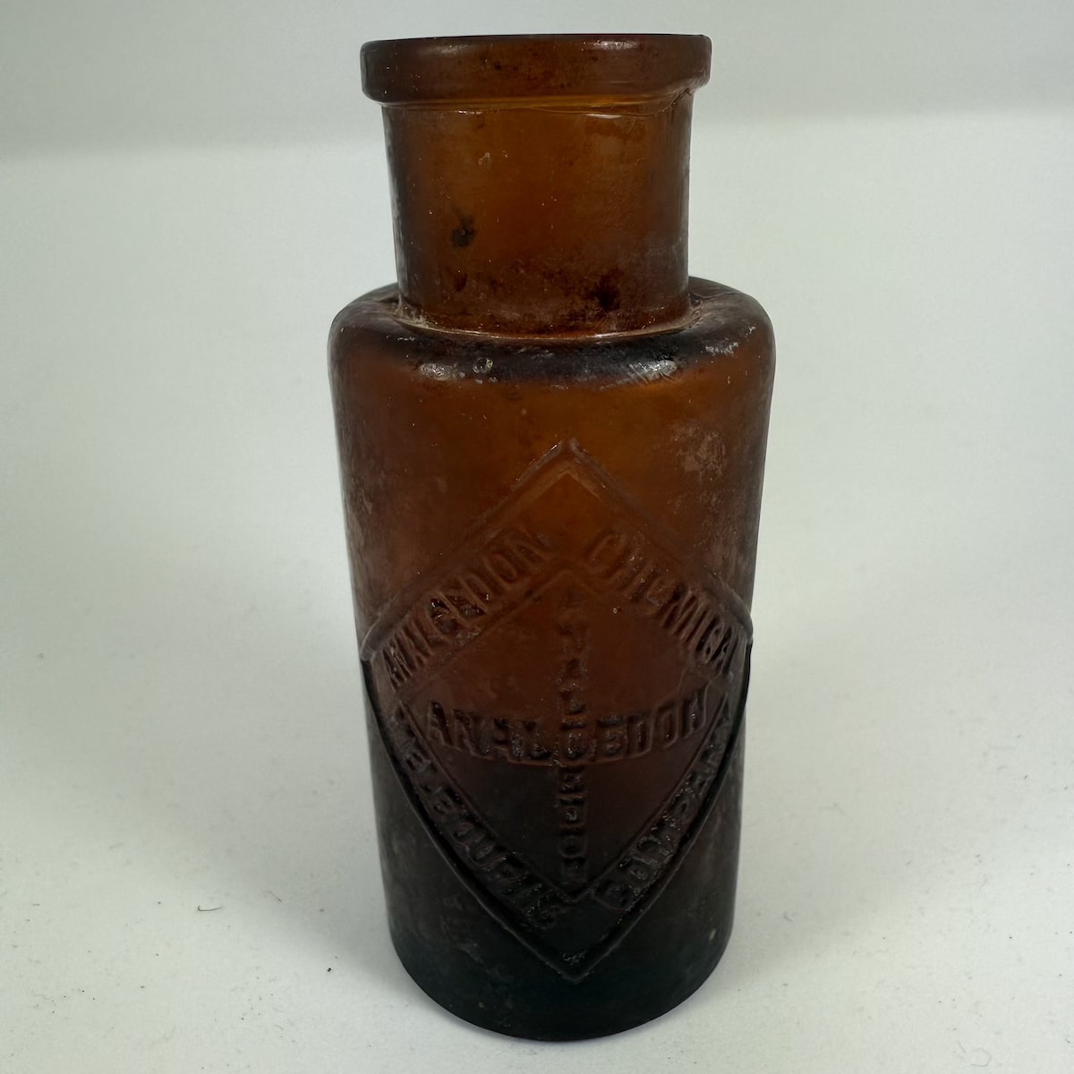Cure. Analgedon Chemical Company Melbourne. Amber jar. 2 oz. 90 mm. (Victoria)