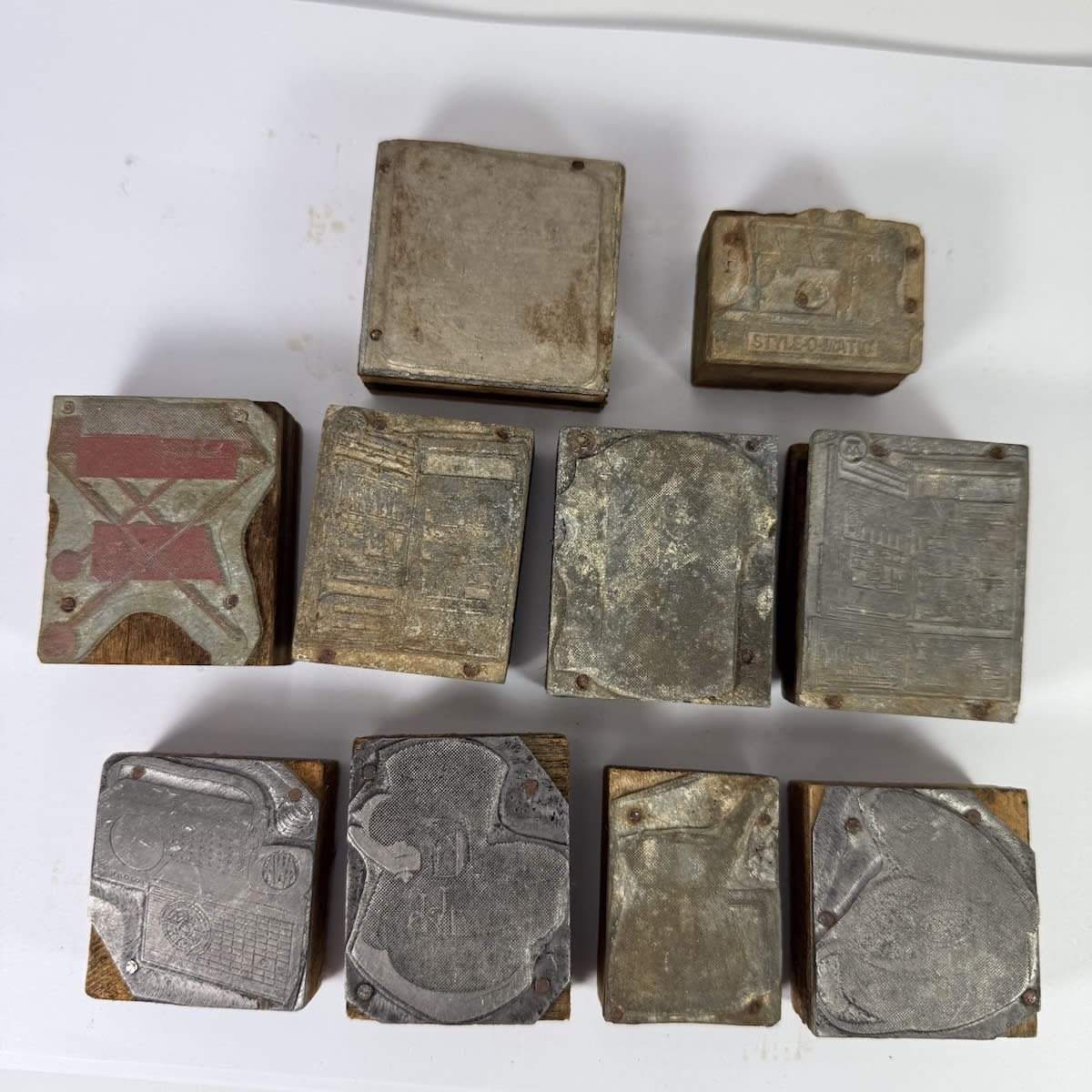 10 Little Printers blocks: Various products - Sunbeam; Kettle; Radio; Clock; Refrigerators; Sewing Machine etc. From a Deniliquin NSW Newspaper.