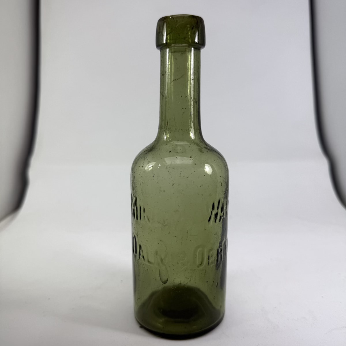Cork Top Mineral Water. Dalm & Oertel Mineral Water. Light Green. 6 oz. (Sydney, New South Wales)
