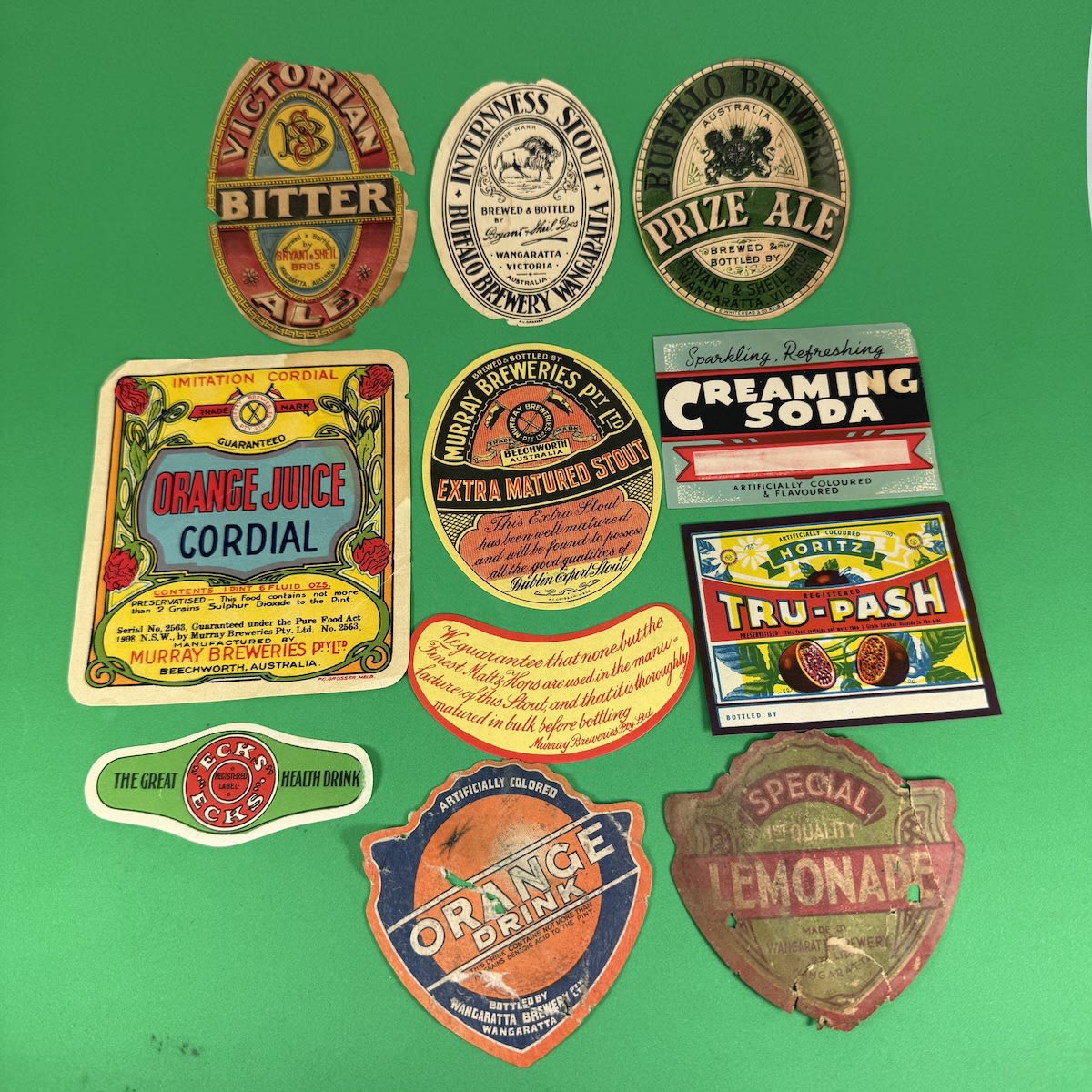 11 Labels: 3 x Bryant & Sheil Wangaratta; Murray Breweries; Wangaratta Brewery; Generic.