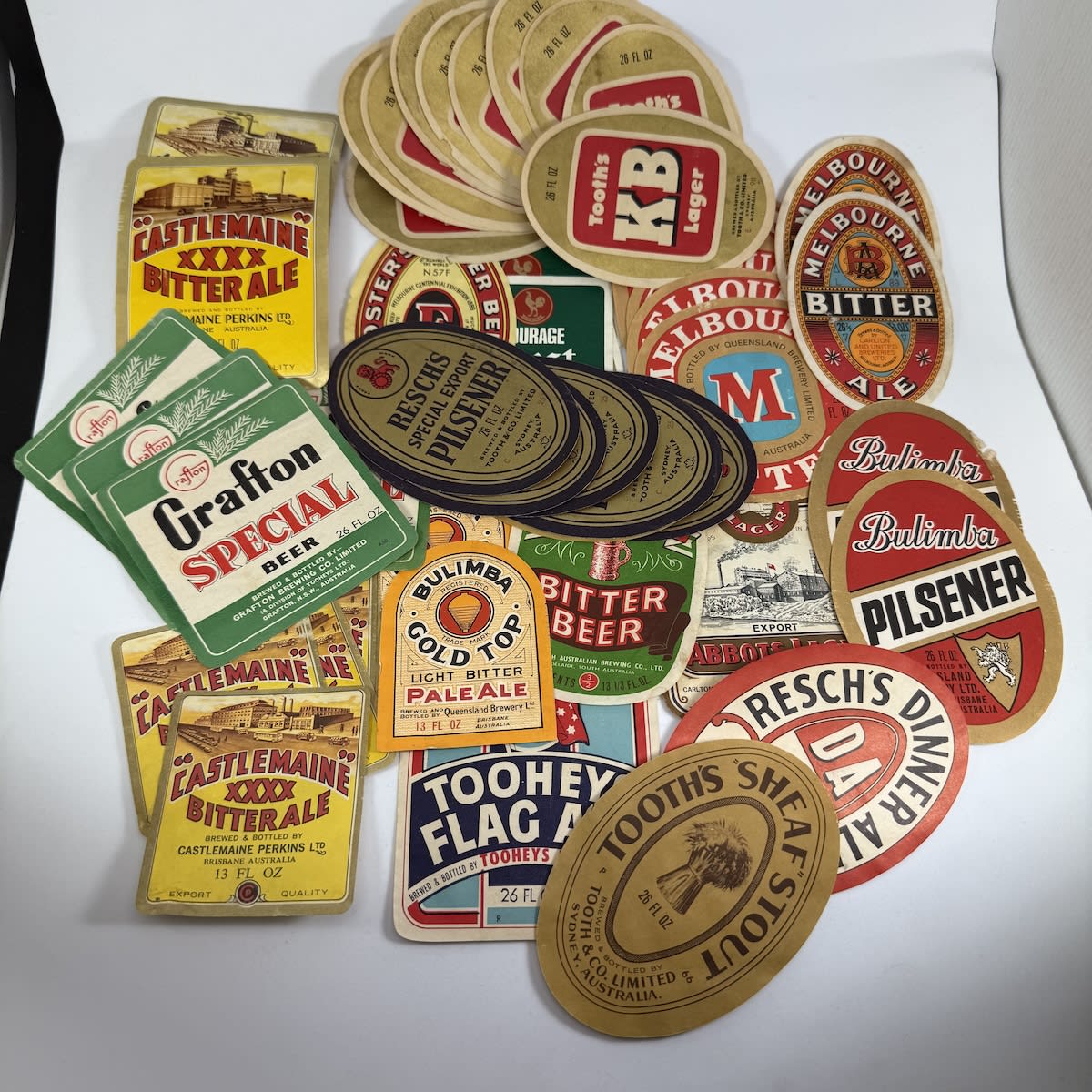40+ Beer Labels: Bulimba; Tooheys; Grafton; Melbourne; Calrton United; etc.