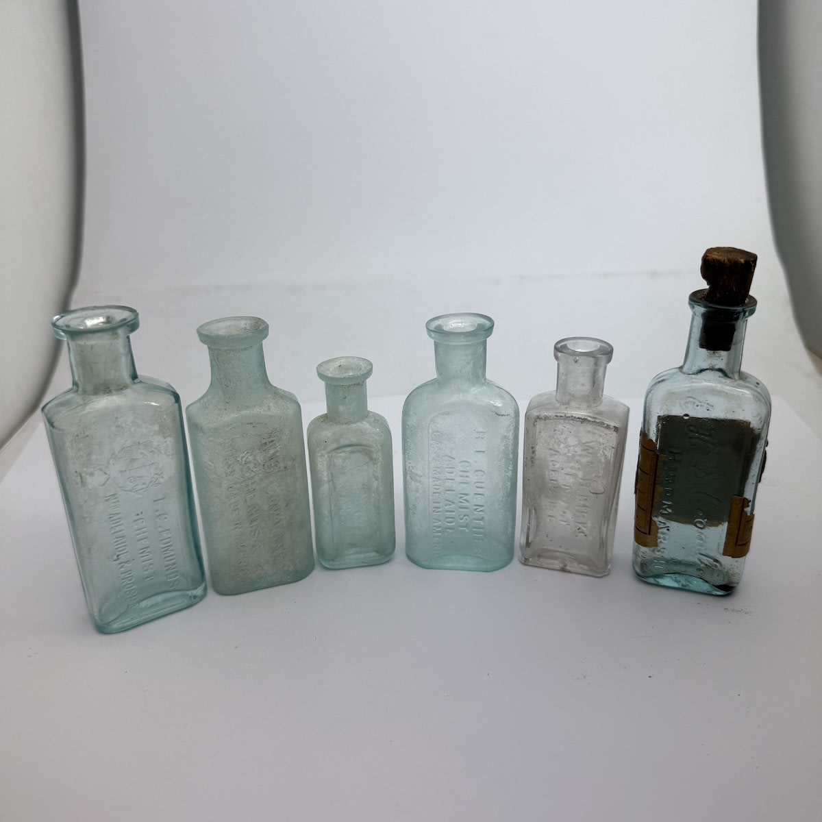 6 small Chemists: L. G. Edmunds, North Adelaide & Prospect (98 mm); A. B. Cowling (90 mm); C. F. Williams, North Adelaide (73 mm); R. E. Guenther (87 mm); Wm. H. Birks (80 mm); E. H. S. Coombe, Hindmarsh (97 mm). (South Australia)