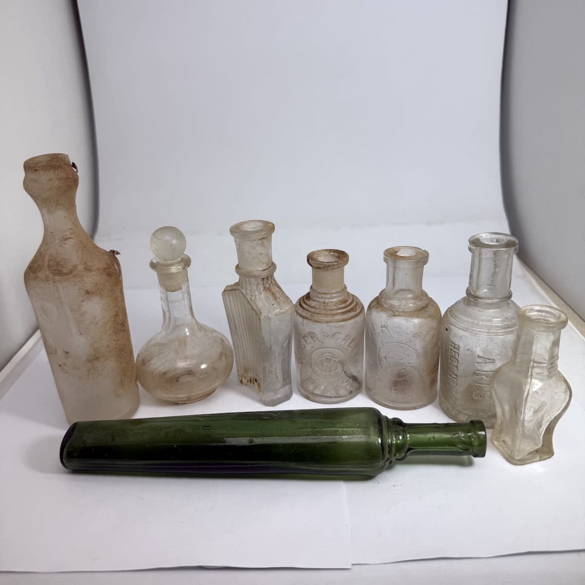 8 Bottles: Perfumes plus a cruet bottle. Lavender Water, Roger & Gallet; Aristo etc.